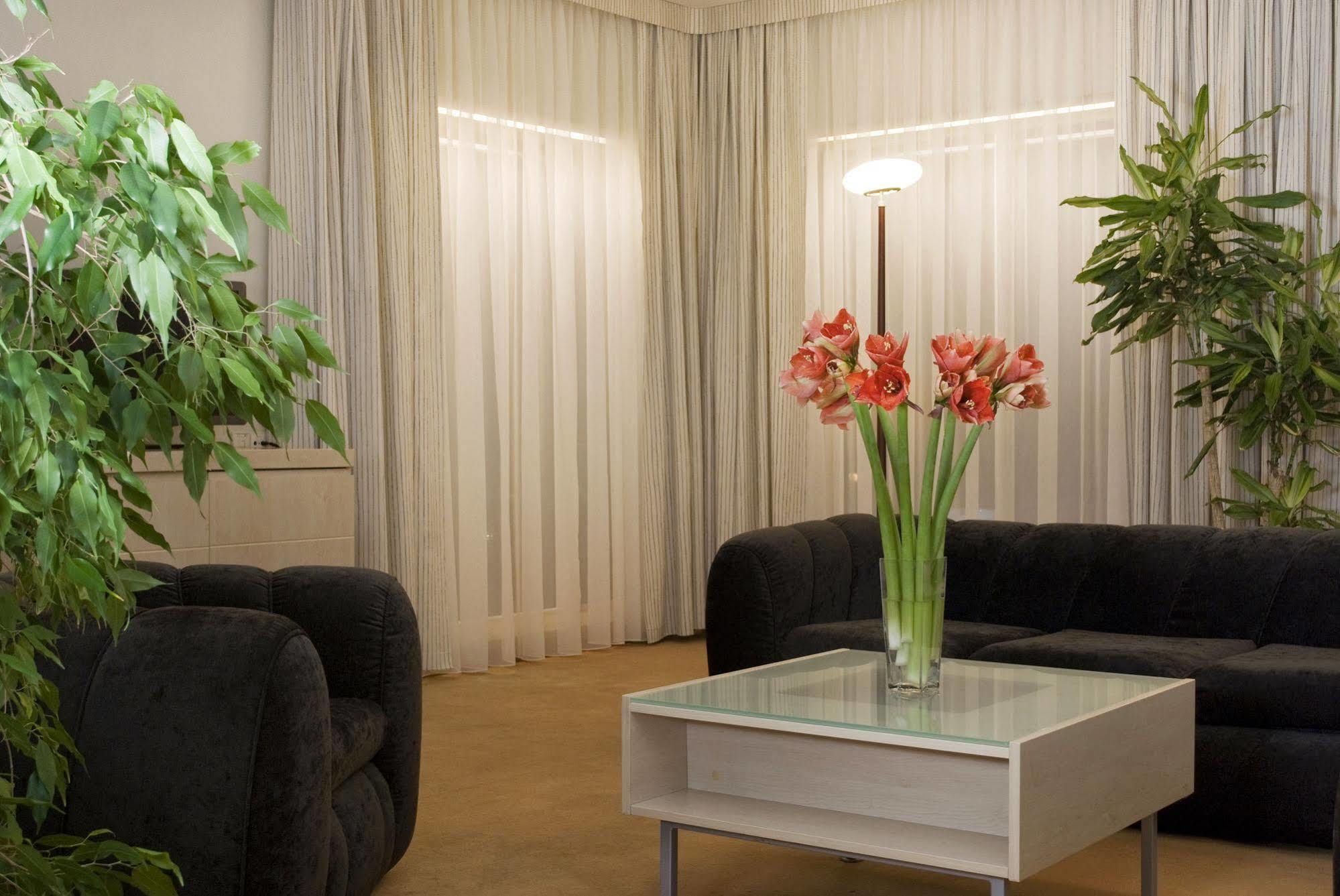 Hermis Hotel Kaunas Esterno foto